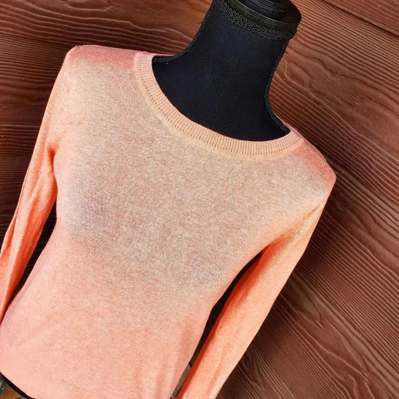 Forever21 Lightweight Women's Peach Sweater Size Small - Picture 3 of 8